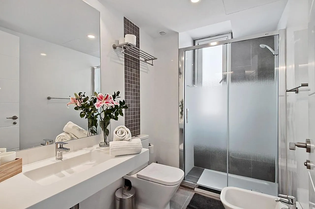 Carihuela Suites Torremolinos Apartment