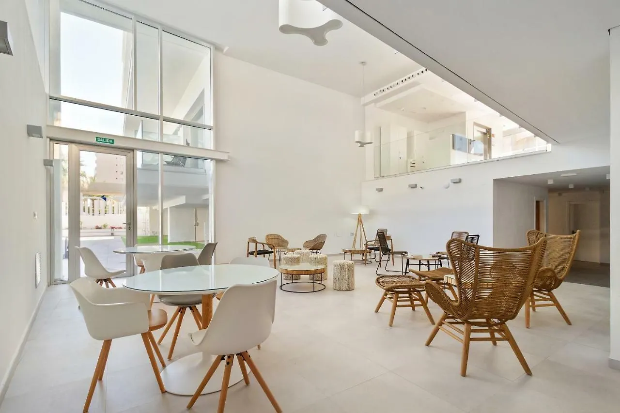 Carihuela Suites Τορρεμολίνος 0*,  Ισπανία